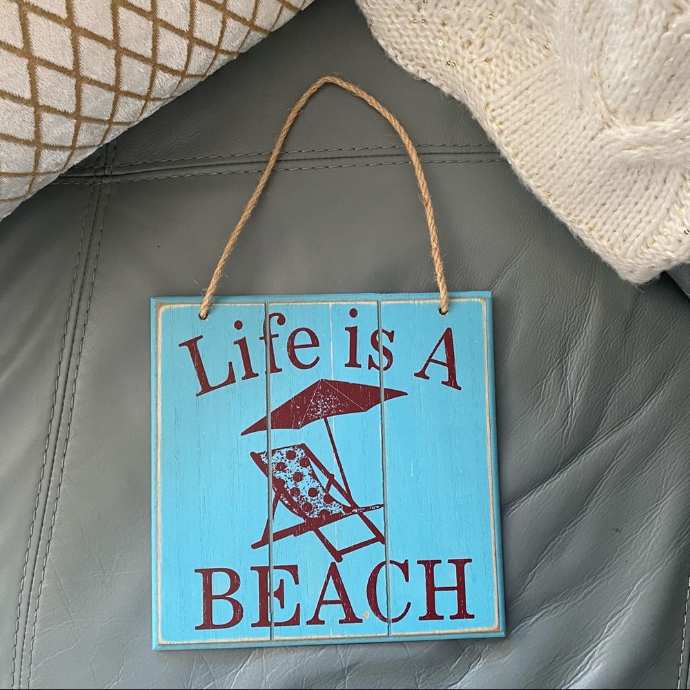 Beachy & Cute LIFE IS A BEACH Wood Rope COASTAL Art WALL Decor HANGING